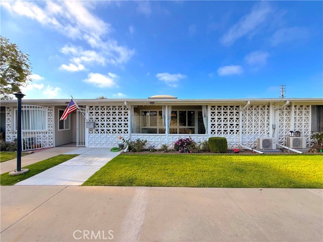 1842 Thunderbird Dr 1D — photo