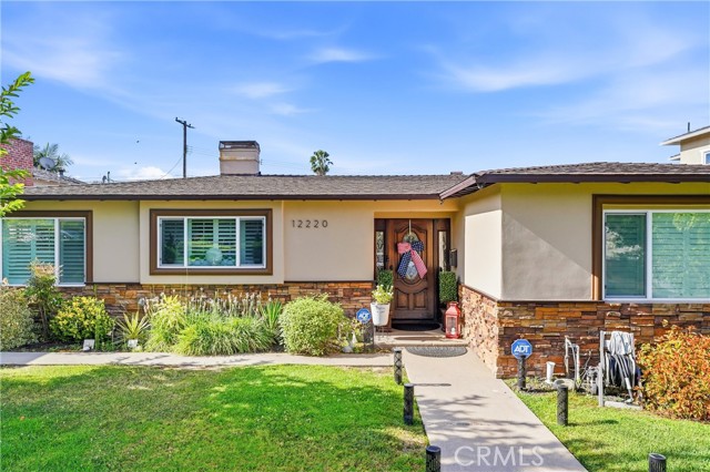 12220 Whitley — photo