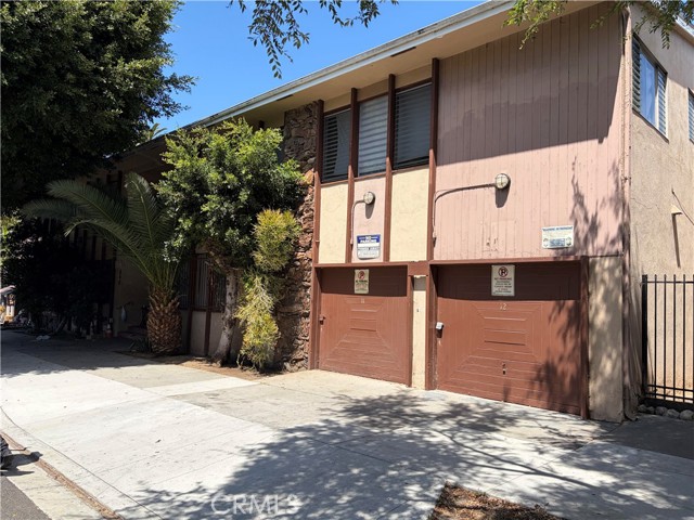 640 Elm Ave 18 — photo