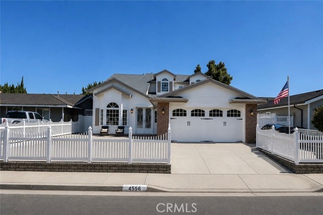 4556 Guava — photo