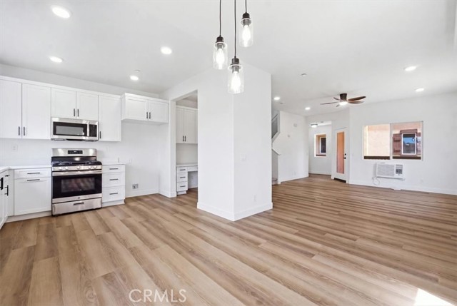 521 N Lark Ellen D — photo