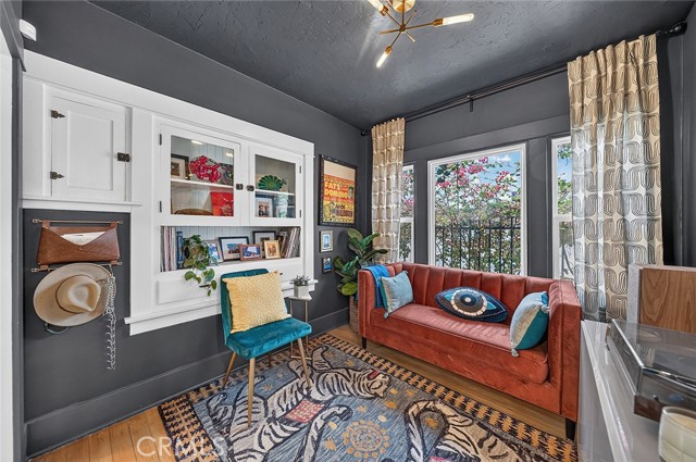 523 Olive — photo