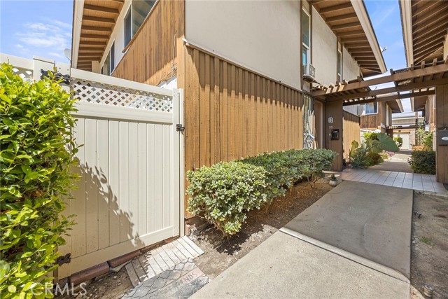 15500 Tustin Village 25 — photo