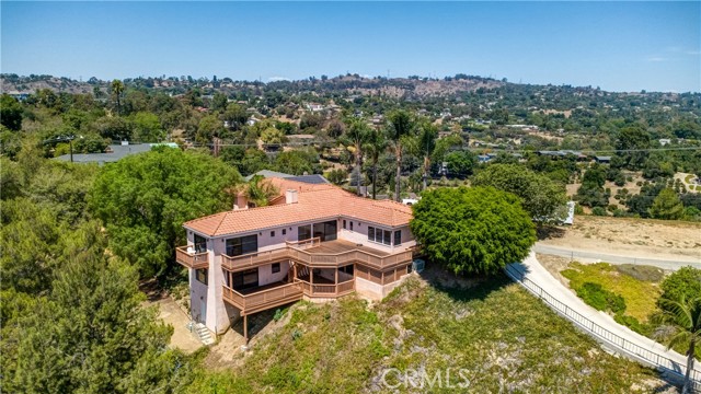 1553 Amate — photo