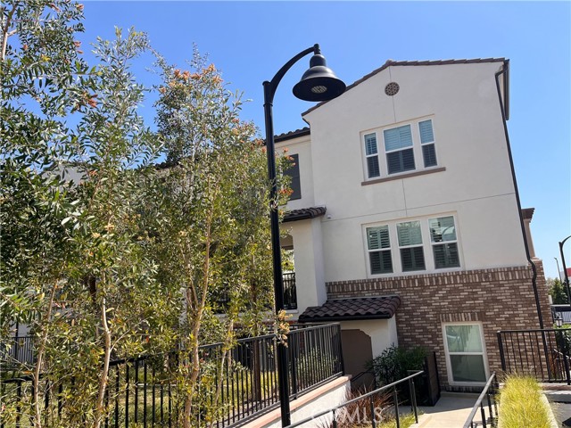 9831 La Serna 1 — photo