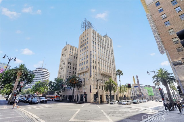 6253 Hollywood 602 — photo