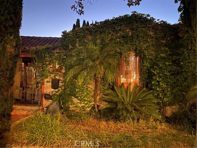 1371 Granada — photo