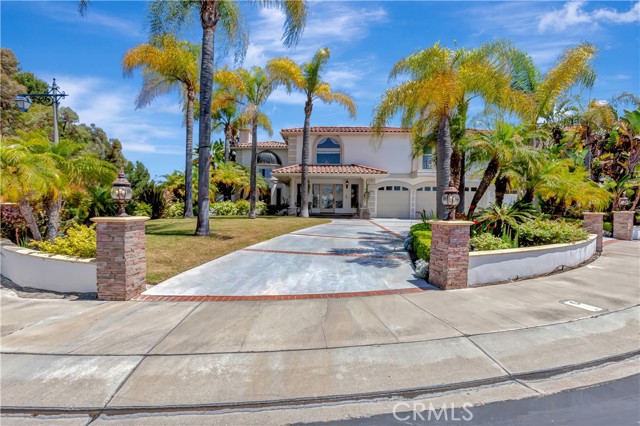 3140 E Bradbury Ct — photo