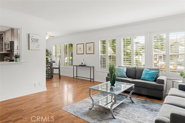 2027 E Appleton 7 — photo