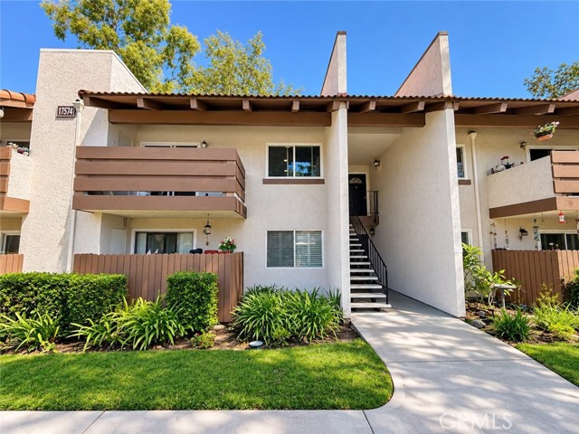 17574 Vandenberg 11 — photo