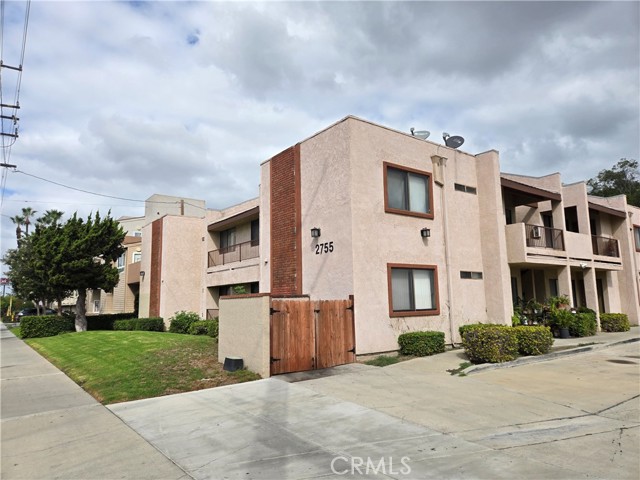 2755 W Ball Rd 2 — photo