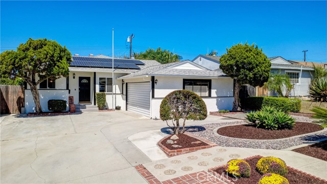 15157 Anola St — photo