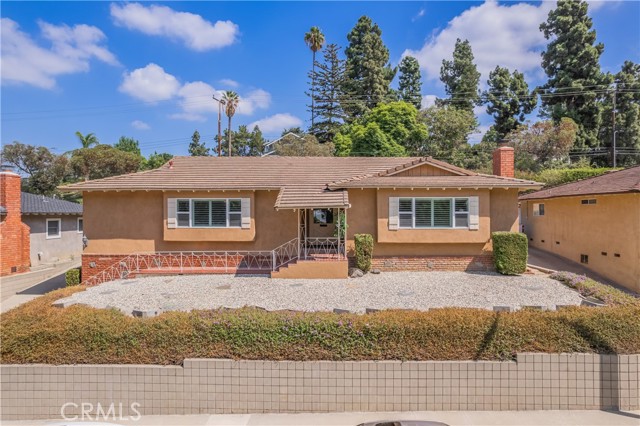 13917 Walnut St — photo