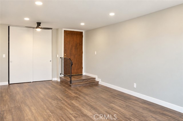 3565 Linden 237 — photo