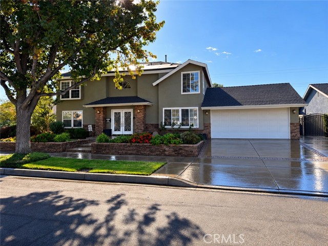 390 N Milford Rd — photo