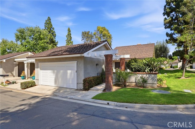 1260 Tiburon — photo