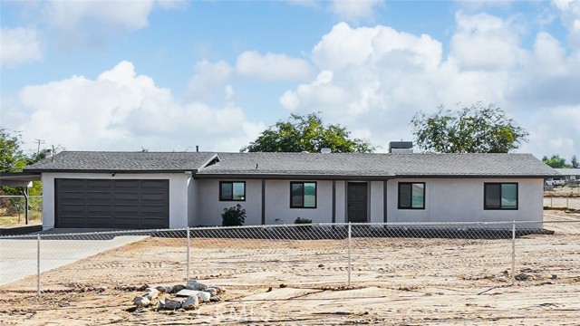 18215 Carob — photo