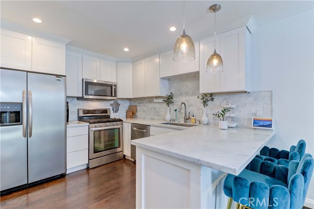 1048 Cabrillo Park Dr Unit a — photo