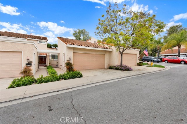 12680 Oxford — photo