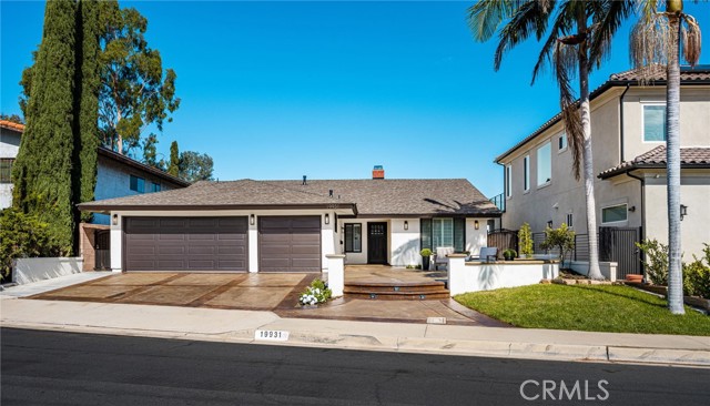 19931 Crestknoll — photo