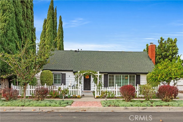 2647 E Wilson Ave — photo