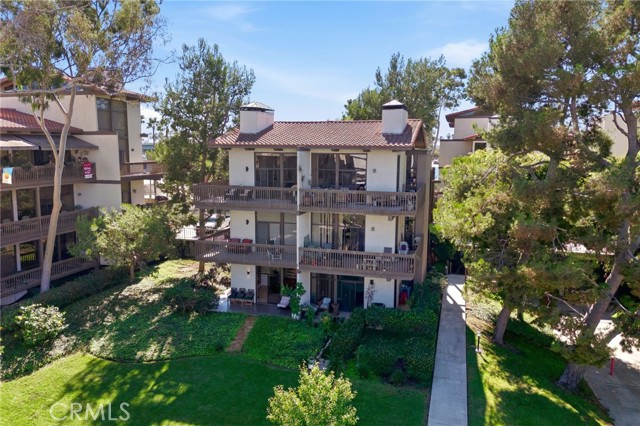 8103 N Marina Pacifica Dr — photo