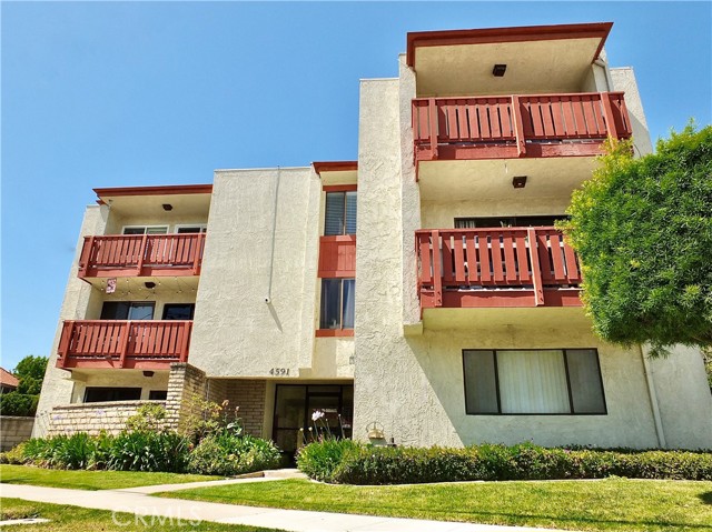 4591 Orange Ave 306 — photo