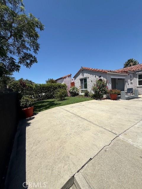 517 W 110th — photo