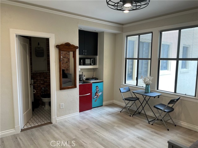 315 W 3rd 5a — photo