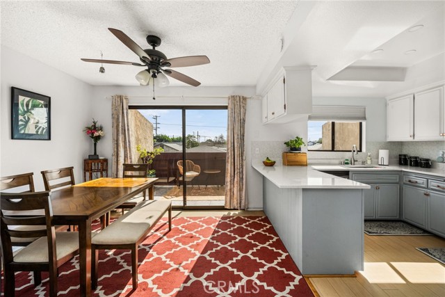 320 W 220th Unit 4 — photo