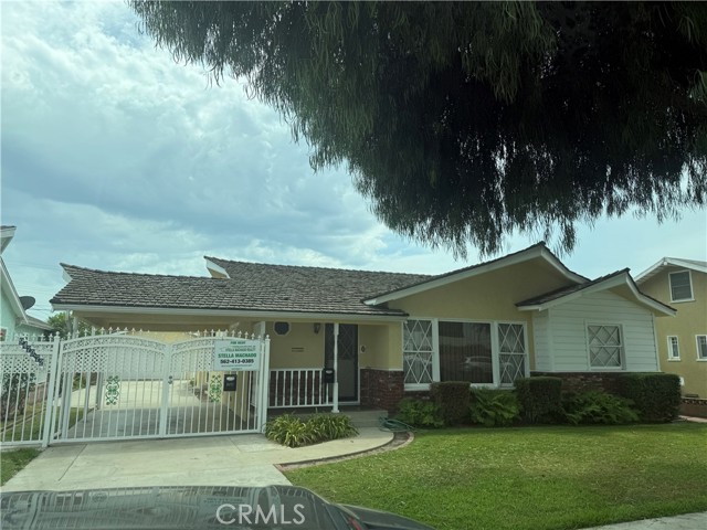 9470 Foster — photo