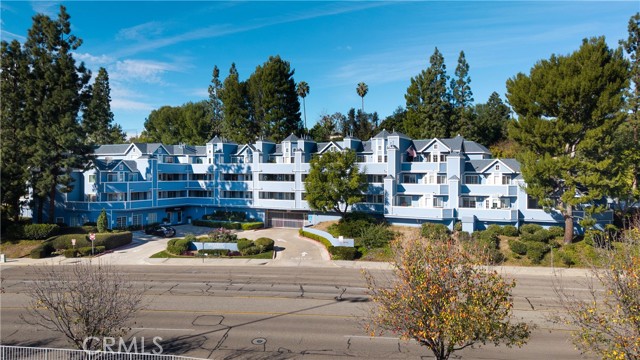 1501 N Brea Blvd Unit 212 — photo