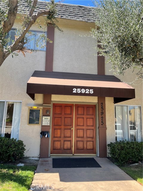 25925 Narbonne Ave 35 — photo