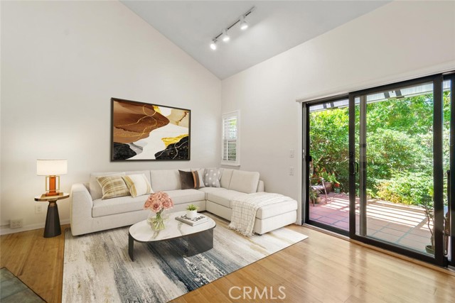 15 Coronado Ct — photo