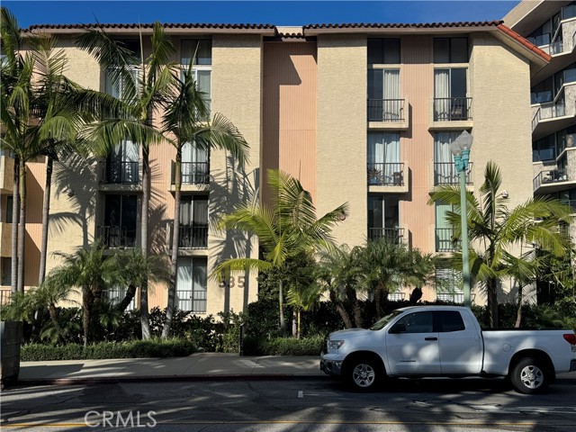 535 Esplanade 601 — photo