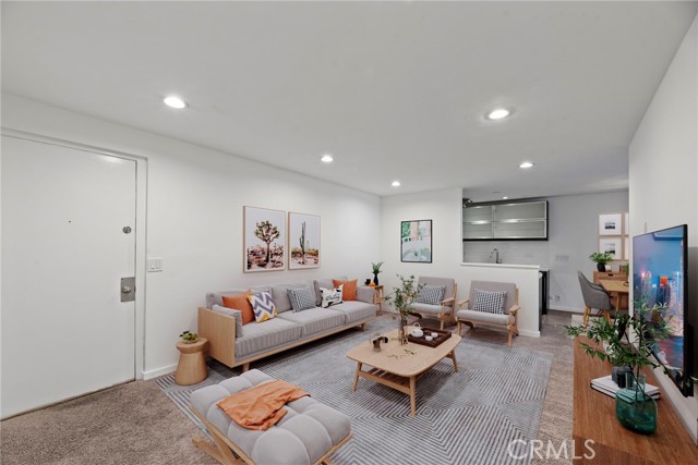525 N Sycamore Ave 333 — photo