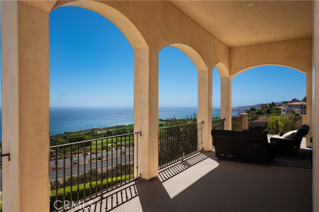 3231 Palos Verdes — photo