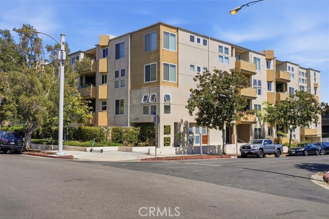 10790 Rose Ave 304 — photo