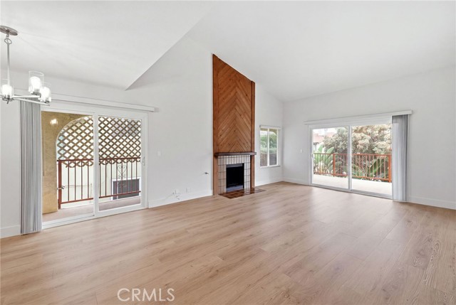 413 Avenue G 4 — photo