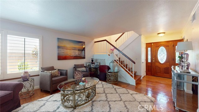 826 E Penrod Dr — photo