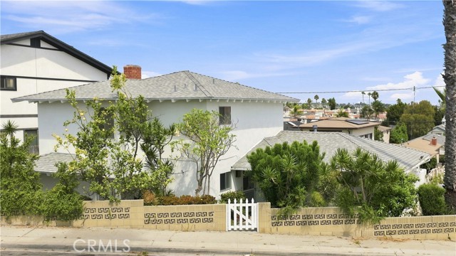 1913 Ripley Ave — photo