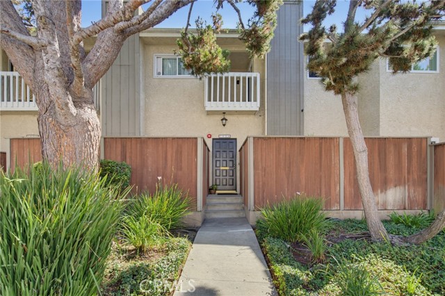 1404 Stanford Ave — photo