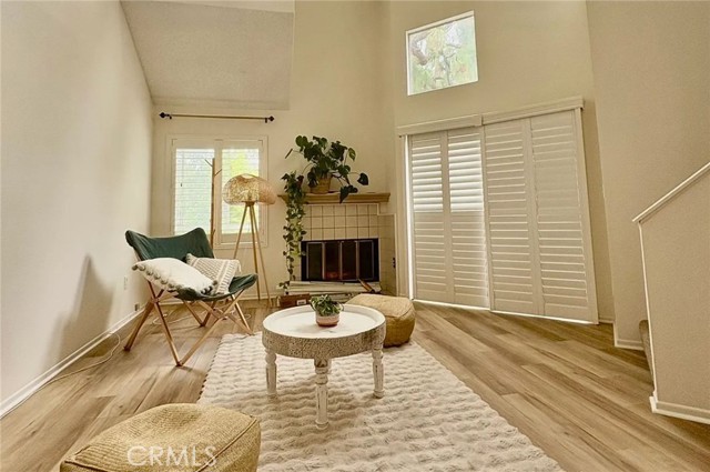 1380 W Capitol Dr 312 — photo