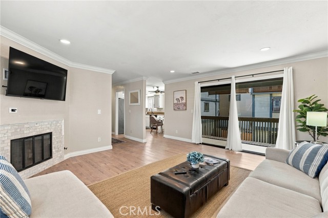 14927 Condon Ave Unit 9 — photo