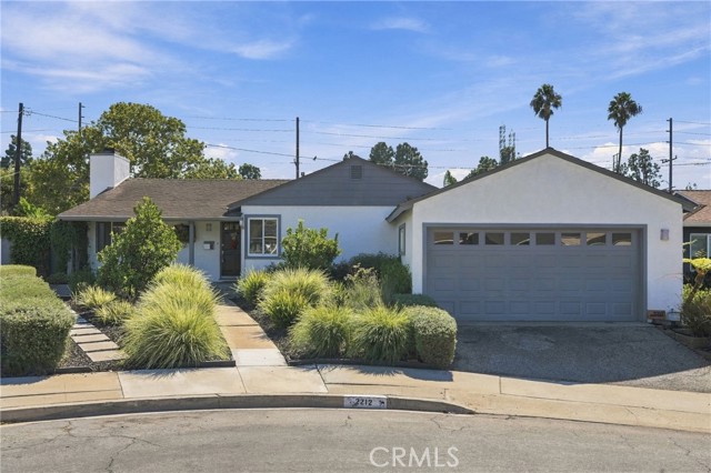 2212 Earle Ct — photo