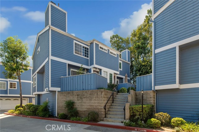 123 W Spring Unit B — photo
