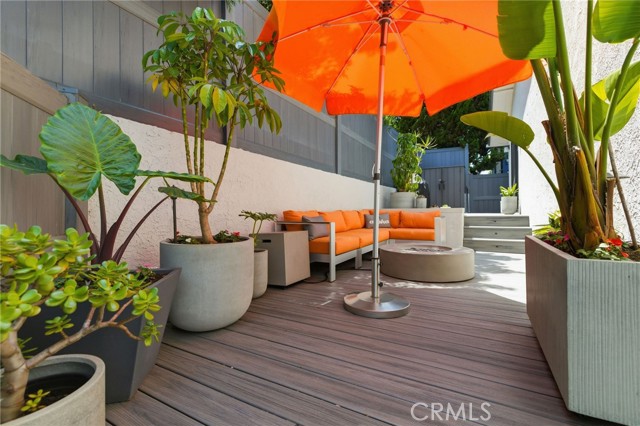 1456 Manhattan Beach Blvd Unit D — photo