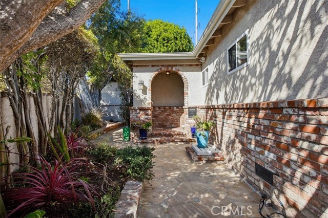 3624 Bell Ave — photo