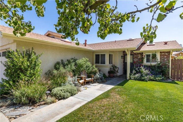 675 Golden Meadow Dr — photo