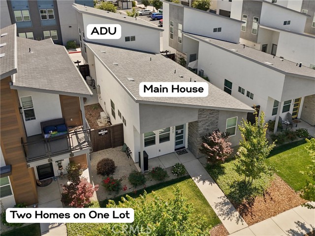 2217 Tapia Way — photo